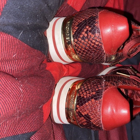 They are new and they don’t fit me - Picture 2 of 3